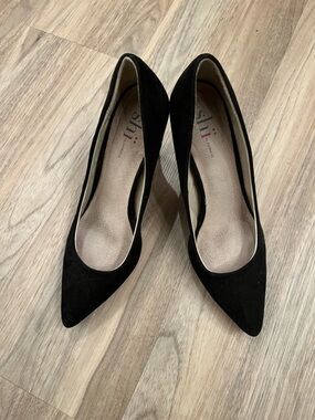 Shi by JOURNEYS Black Suede Pointed-Toe Pumps